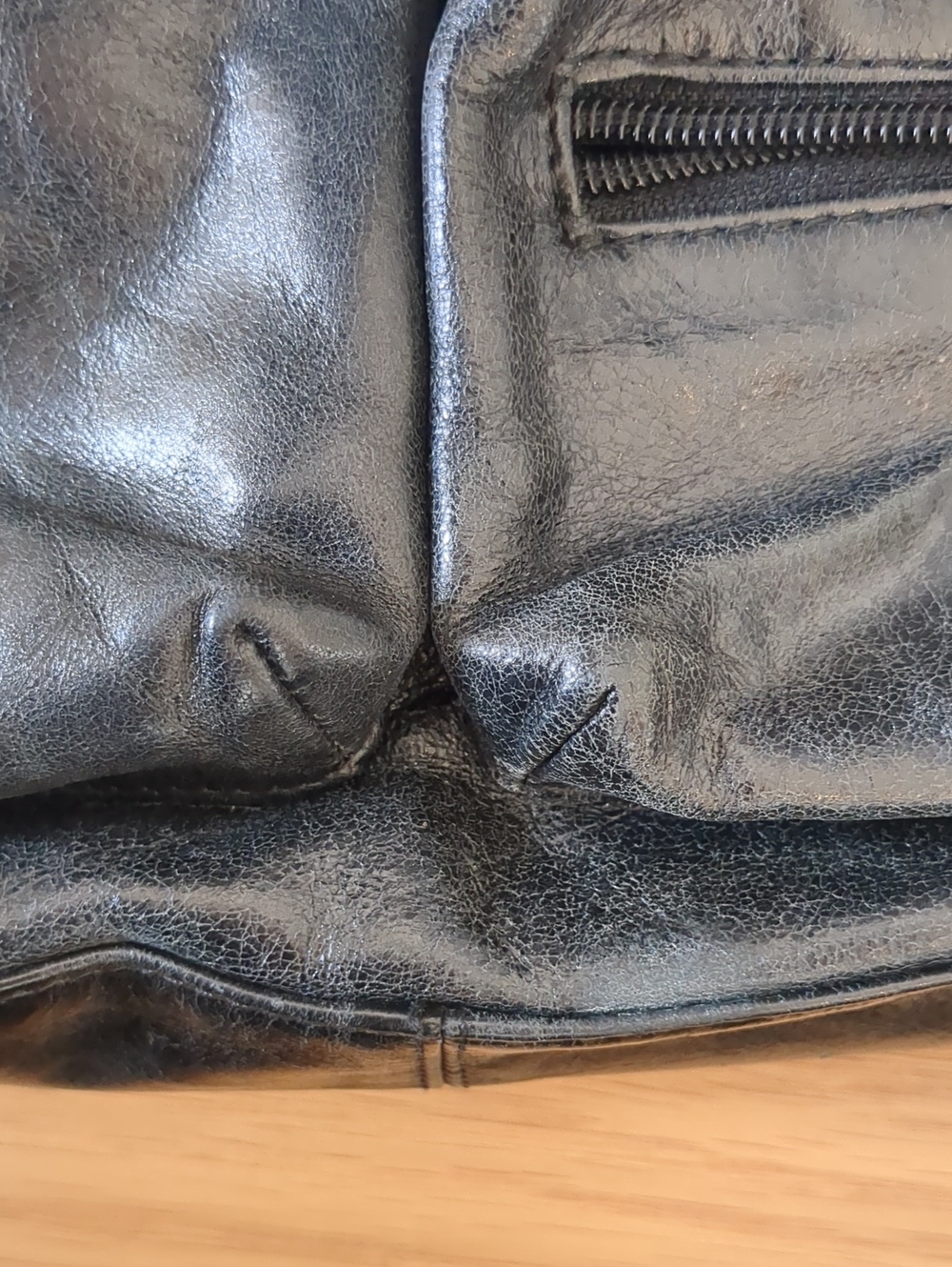 🚨FINAL PRICE🚨 Hobo International Explorer Leather Slouch Convertible Crossbody - Picture 14 of 16
